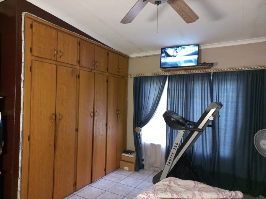 3 Bedroom Property for Sale in Rustenburg Central North West